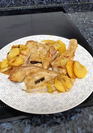 Foto principal de Secreto de cerdo ibérico. Al horno, con patatas