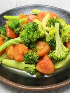 快炒番茄花椰(薑黃) 的食譜成品照片