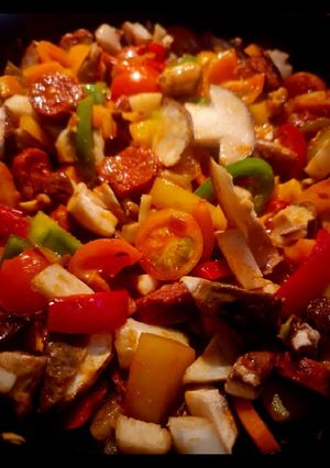 Rizses lecsó..kolbásszal gombával recept fotója