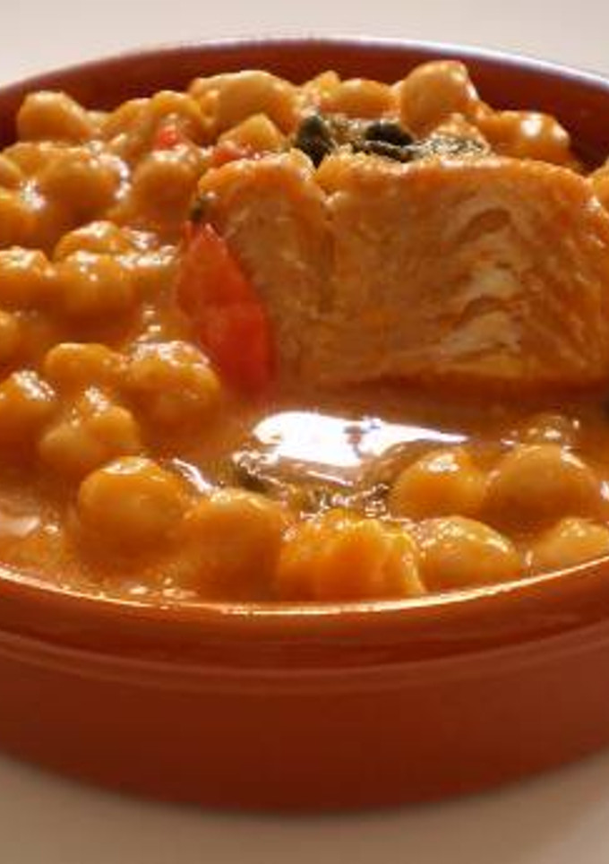 Una foto de Bacalao con garbanzos