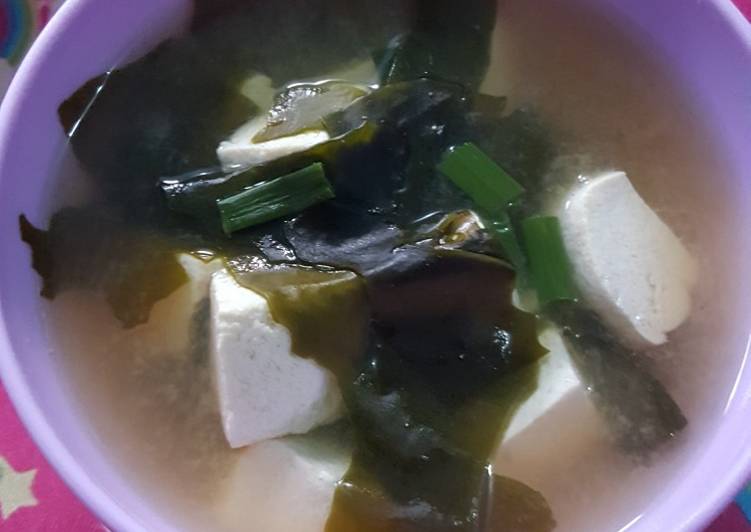 Cara Gampang Menyiapkan Miso sup, Lezat Sekali