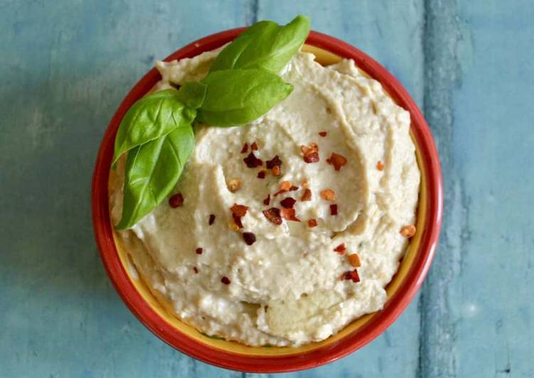 Step-by-Step Guide to Make Super Quick Homemade Caramelised Onion Hummus
