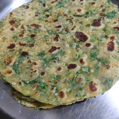 Palak Paratha A picture of Palak Paratha.
