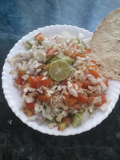 મિક્સ સલાડ(Mix Salad Recipe in Gujarati) રેસીપી મુખ્ય ફોટો
