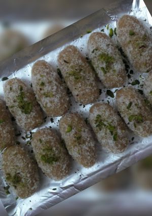 A picture of Suji Mawa Roll.