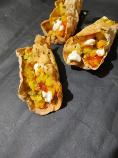 পাঁপড় টাকোস (papad tacos in bengali recipe) রেসিপির প্রধান ছবি