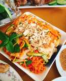 Nộm chân gà rút xương