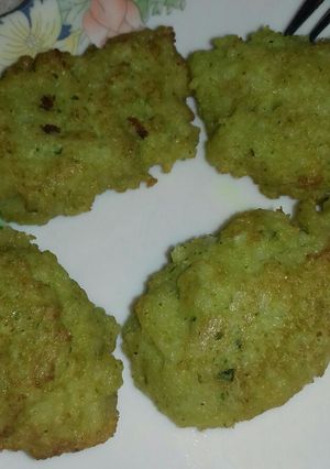 Una foto de Pakoras de arroz basmati (plato vegano)