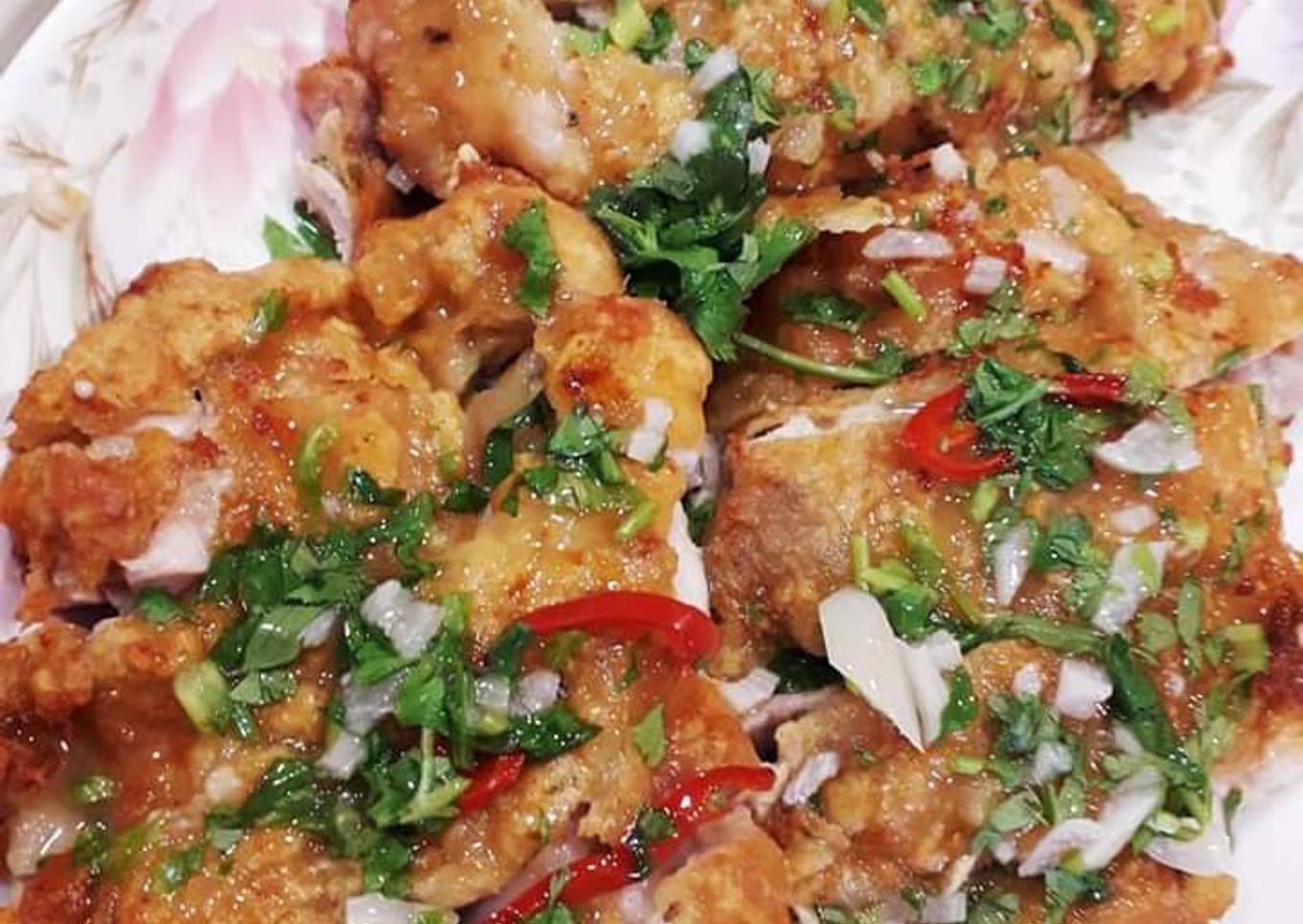 Homemade ayam goreng saus thai