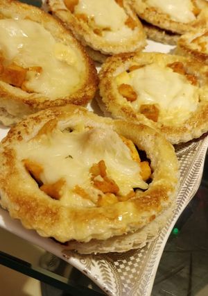 A picture of Bread pizza.
