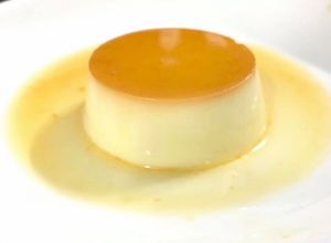 Hình của món Flan hấp mịn như da em bé.