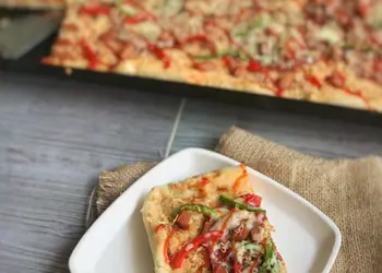 Resep Mudah Giant pizza homemade Lezat Mantap