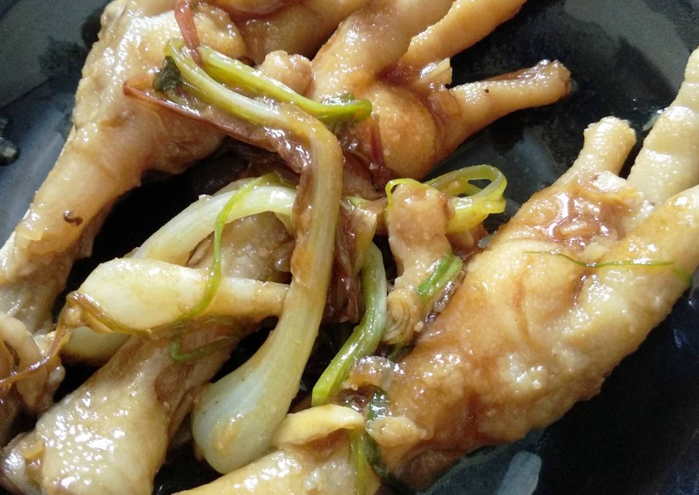 Tumis Ceker Saus Tiram dengan Lokio