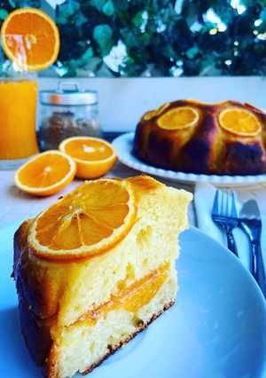 Una foto de Bizcocho de requesón y naranja 🍊!!