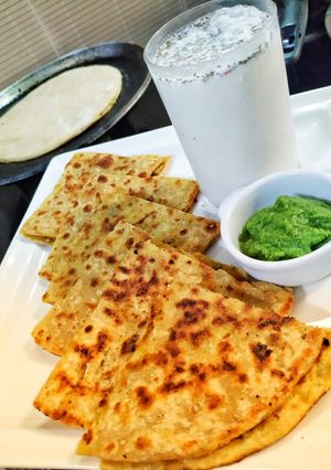 आलू प्याज का पराठा (Aloo pyaz ka paratha recipe in Hindi) रेसिपी मुख्य फोटो