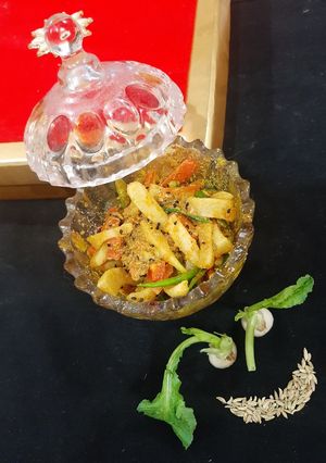 इंस्टेंट मूली अचार (Instant Mooli achar recipe in Hindi) रेसिपी मुख्य फोटो