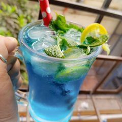 A picture of Blue Ocean Mojito.