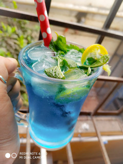 A picture of Blue Ocean Mojito.