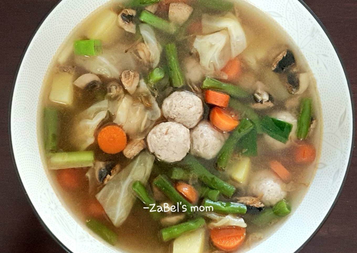 Sop Sayur Bola Ayam