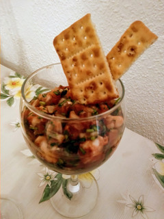 Una foto de Ceviche de gambas cocidas