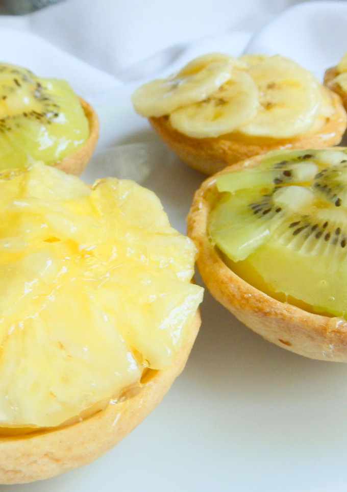 Una foto de Tartaletas con fruta natural y crema