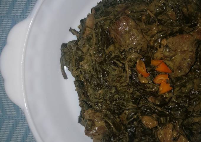 Laing (Taro Leaves in Coconut Milk)