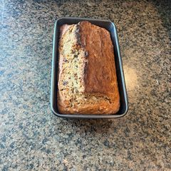 A picture of Banana Bread (with Nuts).