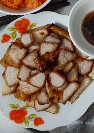 Hình của món Thịt lợn chiên mặn ngọt.