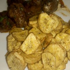A picture of Matoke crisps.