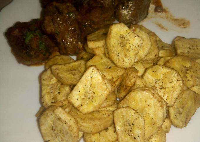 How to Make Favorite Matoke crisps