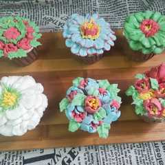 A picture of Cup cake Red Velvet resep by tintinrayners.