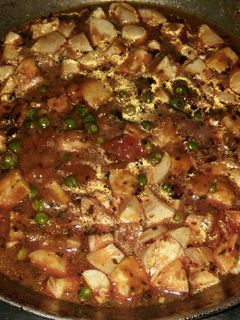 कढाई मटर मशरुम (Kadai matar mushroom recipe in hindi) रेसिपी मुख्य फोटो