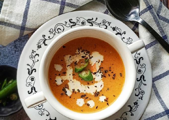 Resipi Sup Lobak Merah dan Tomato Berkrim oleh LATIPAH NAWAWI - Cookpad