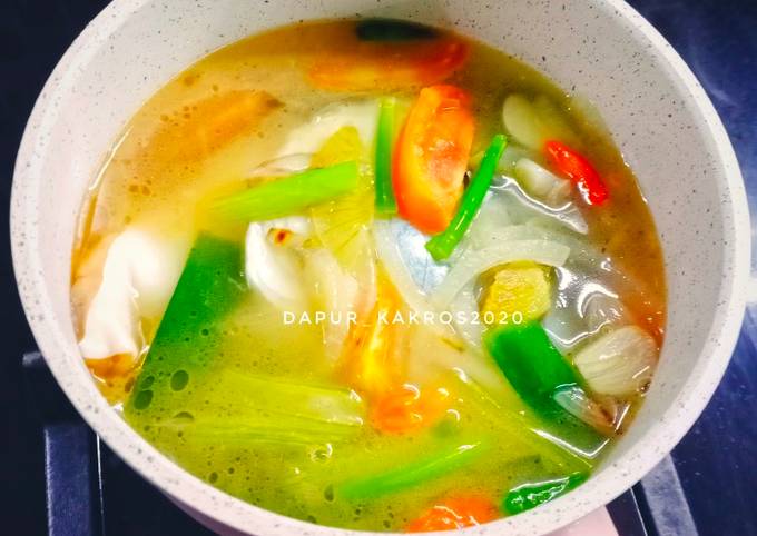 Sop Kepala Ikan Salmon