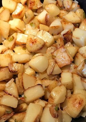 Una foto de Papas guisadas con carne de cerdo
