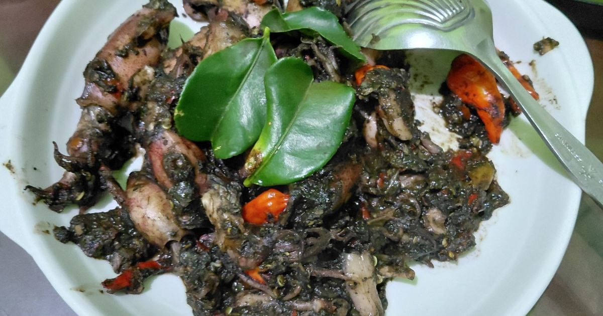 60. Cumi item masak saus tiram pedas