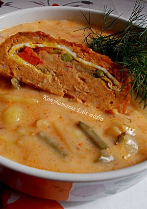 Kapros zöldbabfőzelék töltött fasírttal recept fotója