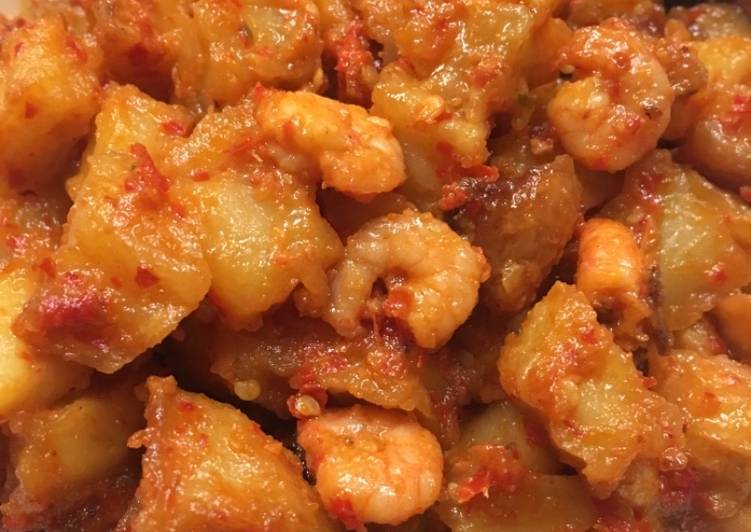 Langkah Mudah untuk Membuat Sambel Goreng Kentang Udang Anti Gagal