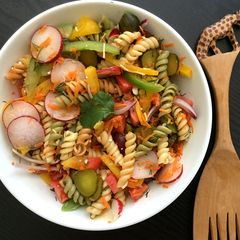 A picture of Rainbow Garden Pasta Salad with Dill and Olives.