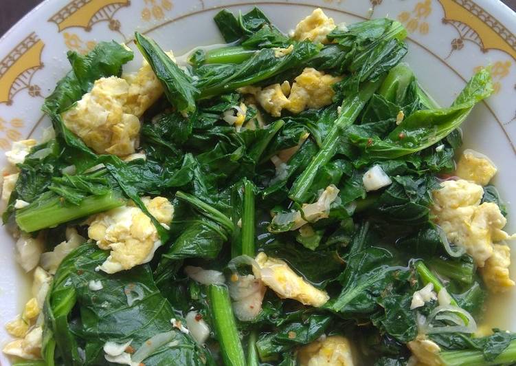 Oseng sawi telur orak arik Oseng sawi telur orak arik