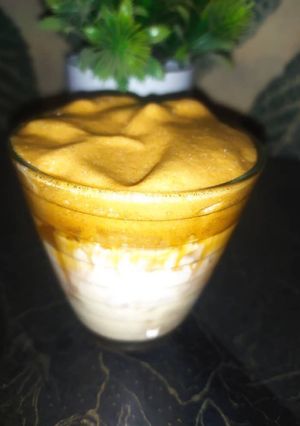 A picture of Dalgona coffee.