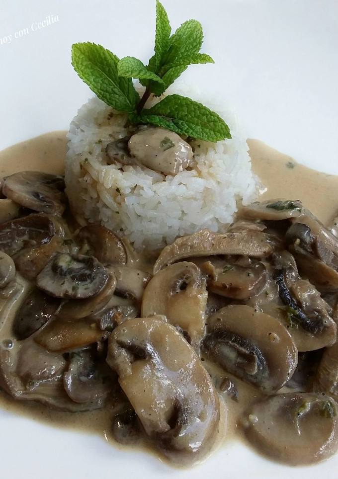 Una foto de Salteado de setas y champiñones a la crema