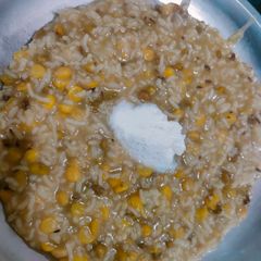 A picture of Chana dal khichdi.