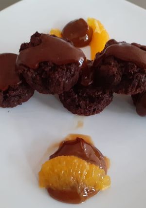 Una foto de Muffins de chocolate y naranja