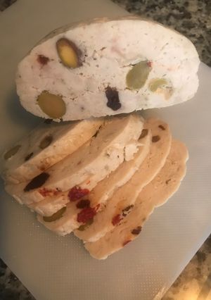 Una foto de Fiambre de pollo en olla Gm