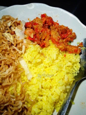 Langkah Mudah untuk Membuat Resep  Nasi Kuning Megicom Praktis yang Enak, Bisa Manjain Lidah