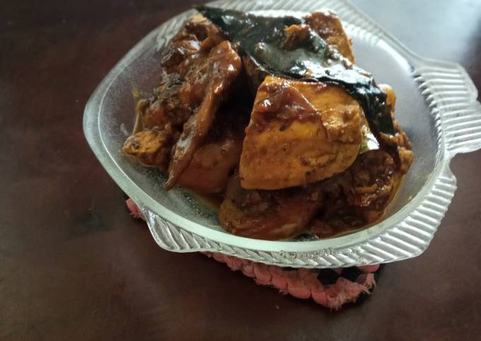 Semur ayam + tahu