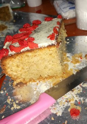 A picture of Lemon cake.