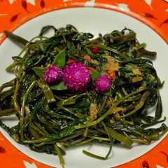 รูปของ Tumis Kangkung Belacan (Sayur kangkung Terasi) #masakanrumahan