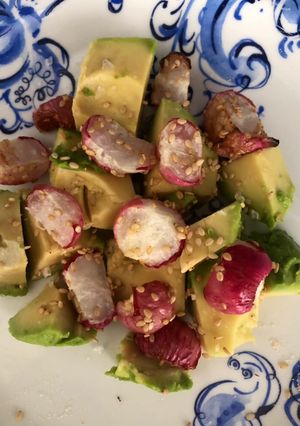 A picture of Sesame avocado and radish on toast - vegan.